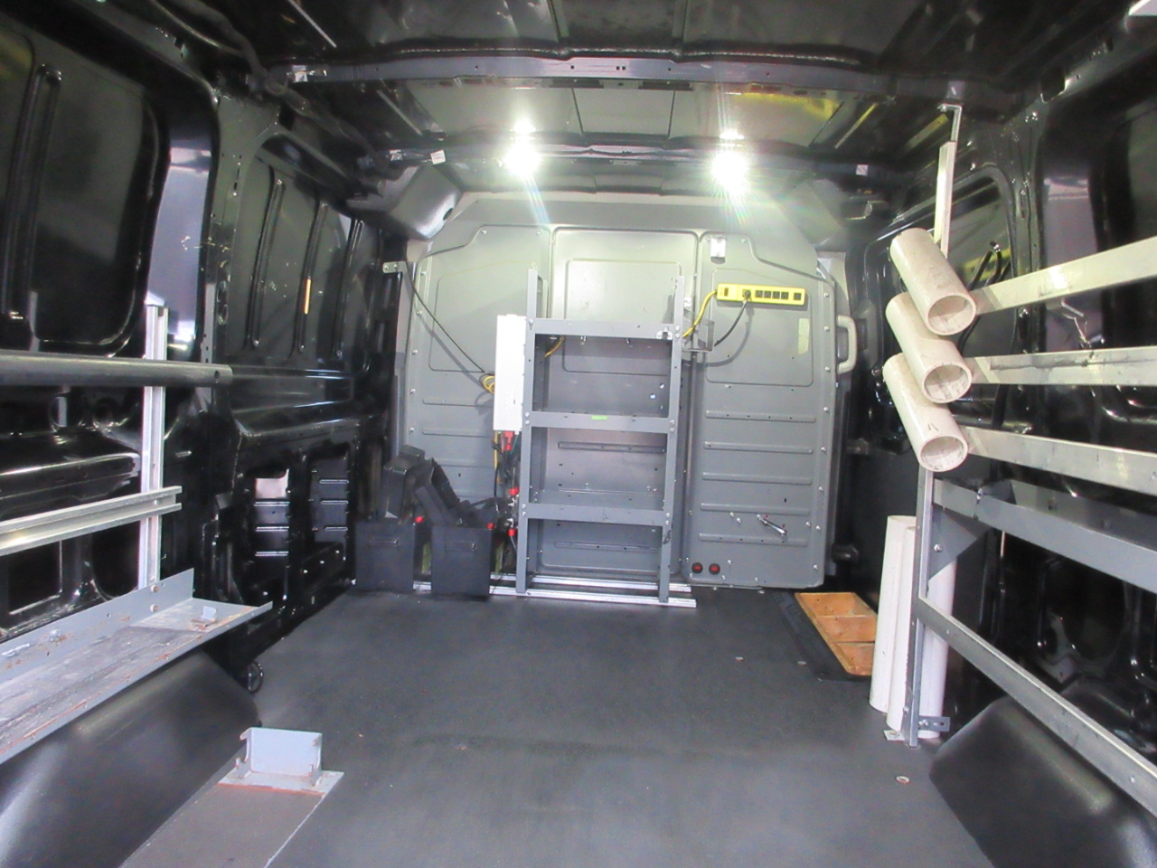 Ford Transit 150 Van Low Roof w/Sliding Pass. 130-in. WB 2017