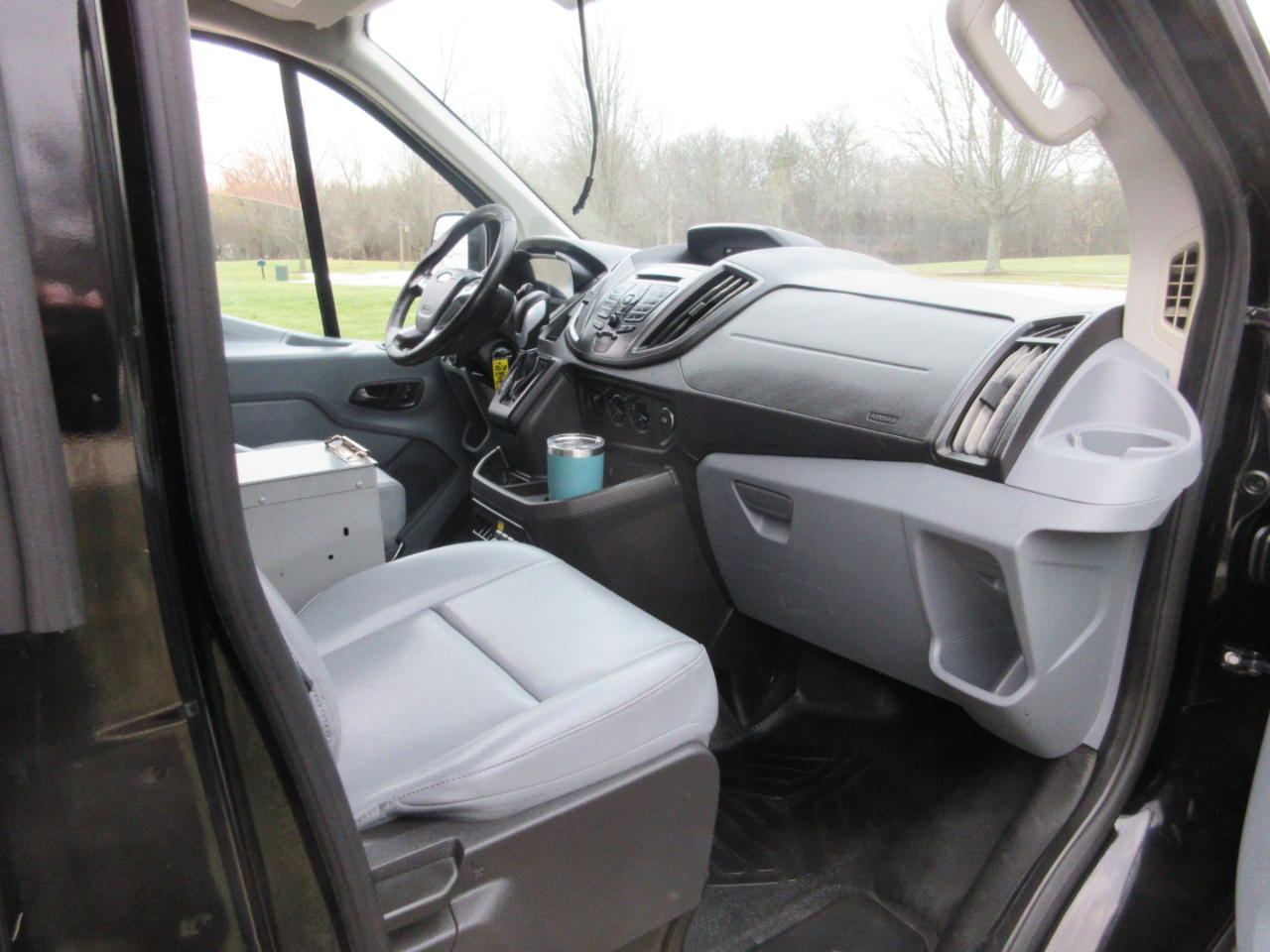 Ford Transit 150 Van Low Roof w/Sliding Pass. 130-in. WB 2017