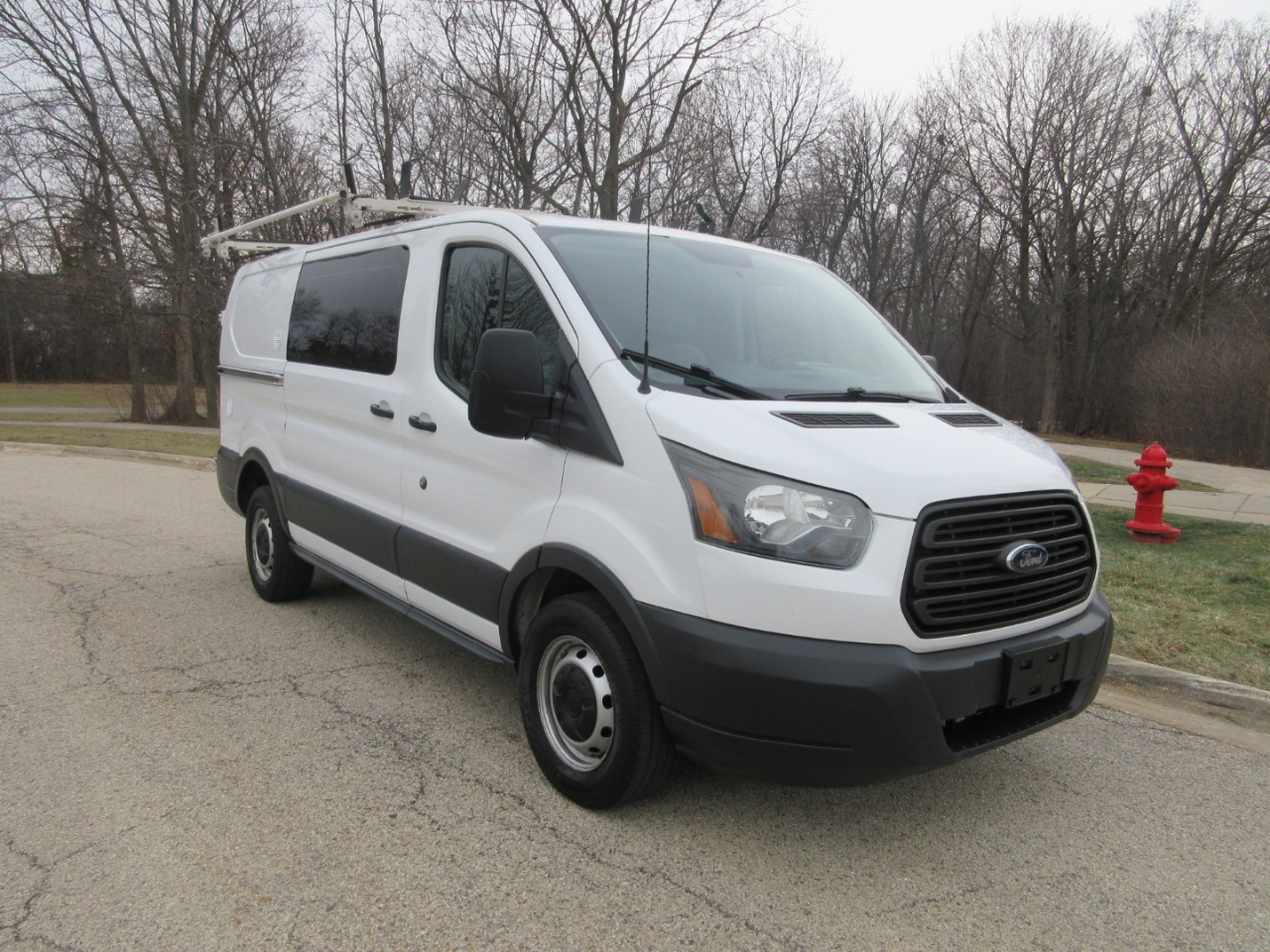 Ford Transit 250 Van Low Roof w/Sliding Pass. 130-in. WB 2015