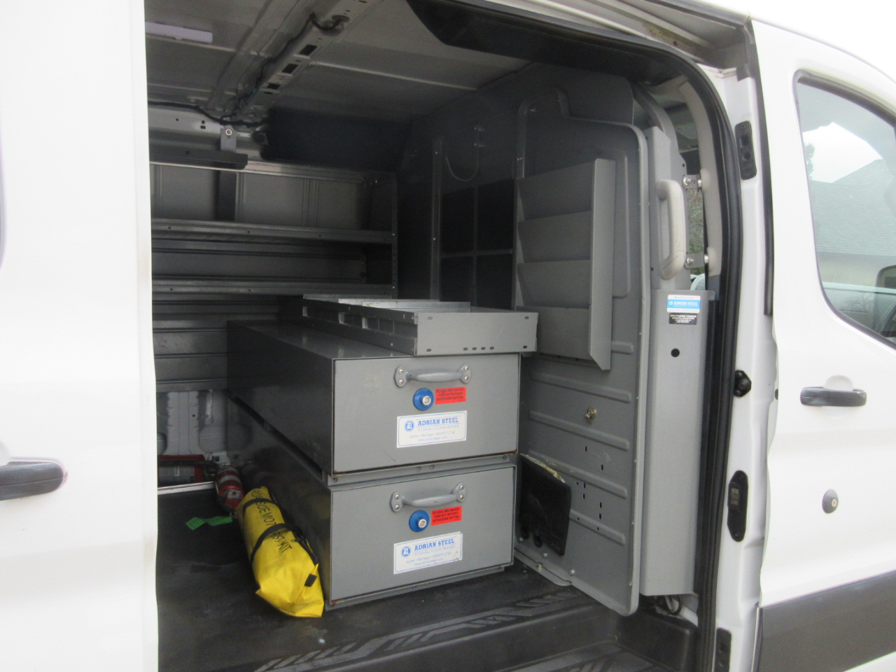 Ford Transit 250 Van Low Roof w/Sliding Pass. 130-in. WB 2015