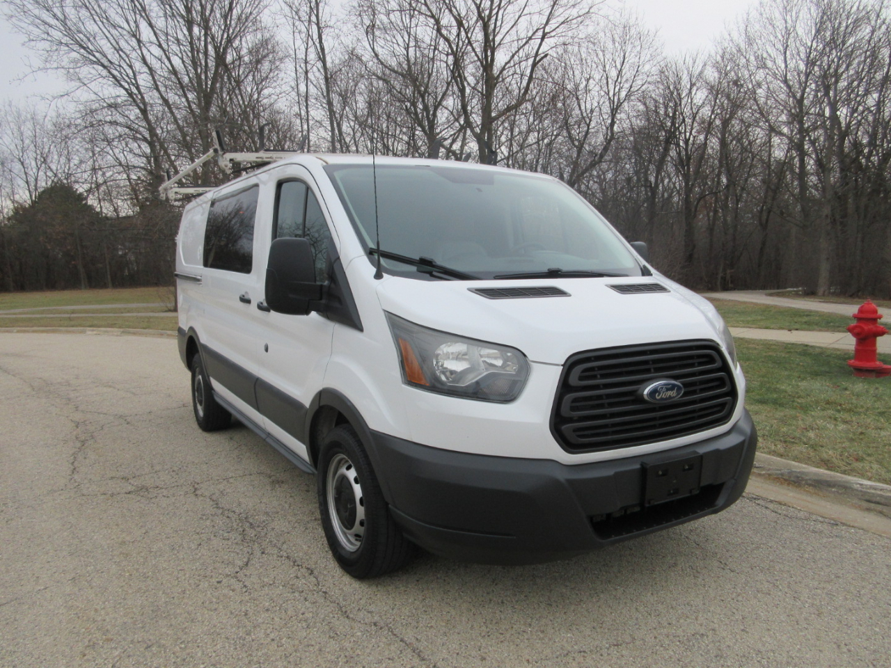 Ford Transit 250 Van Low Roof w/Sliding Pass. 130-in. WB 2015