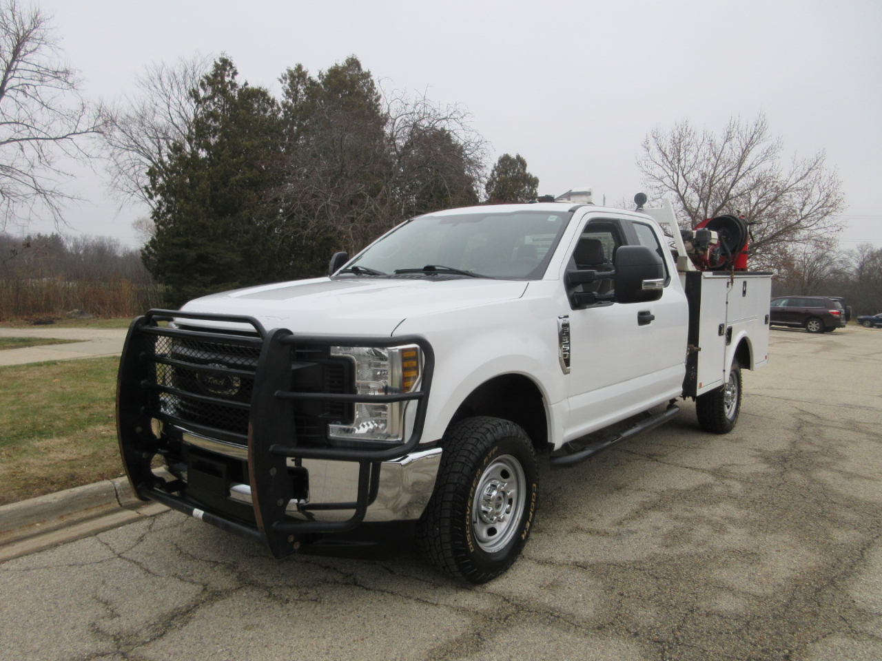 Ford F-350 SD XL SuperCab 4WD 2019