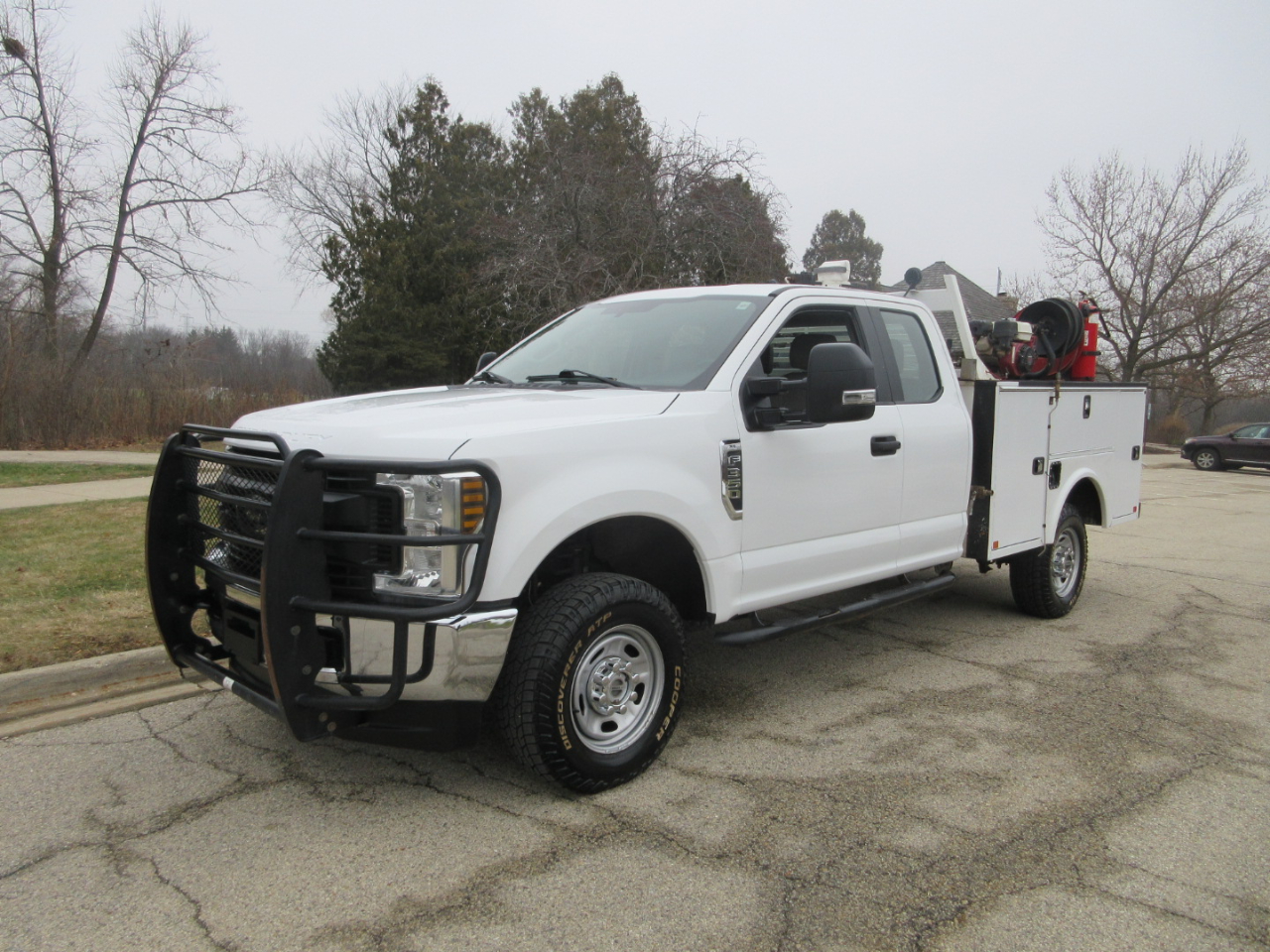 Ford F-350 SD XL SuperCab 4WD 2019