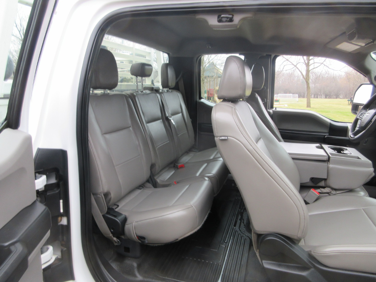 Ford F-350 SD XL SuperCab 4WD 2019