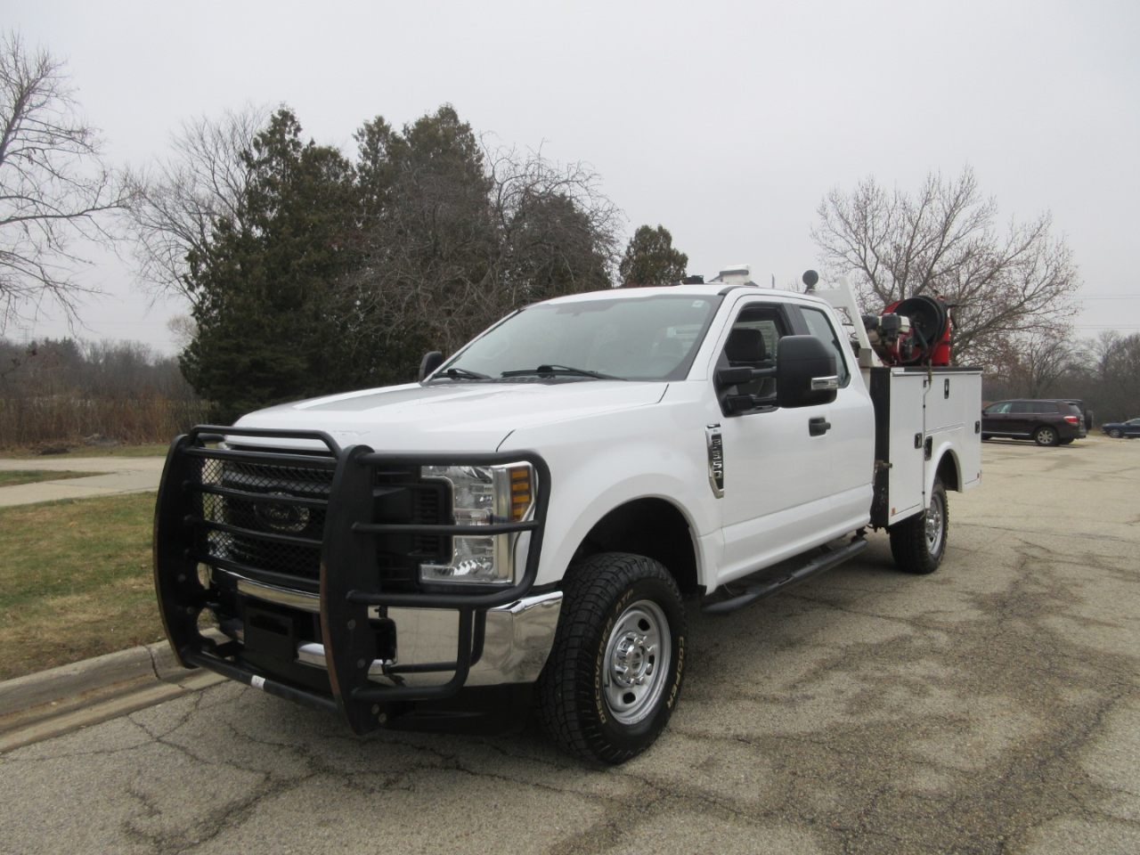 Ford F-350 SD XL SuperCab 4WD 2019