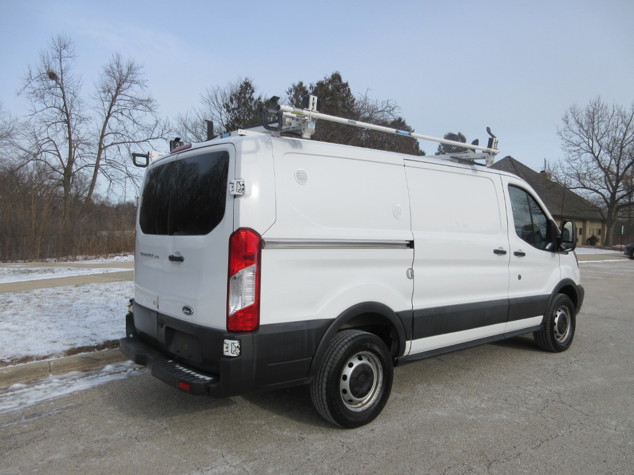 Ford Transit 250 Van Low Roof w/Sliding Pass. 130-in. WB 2016