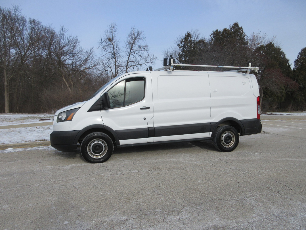 Ford Transit 250 Van Low Roof w/Sliding Pass. 130-in. WB 2016