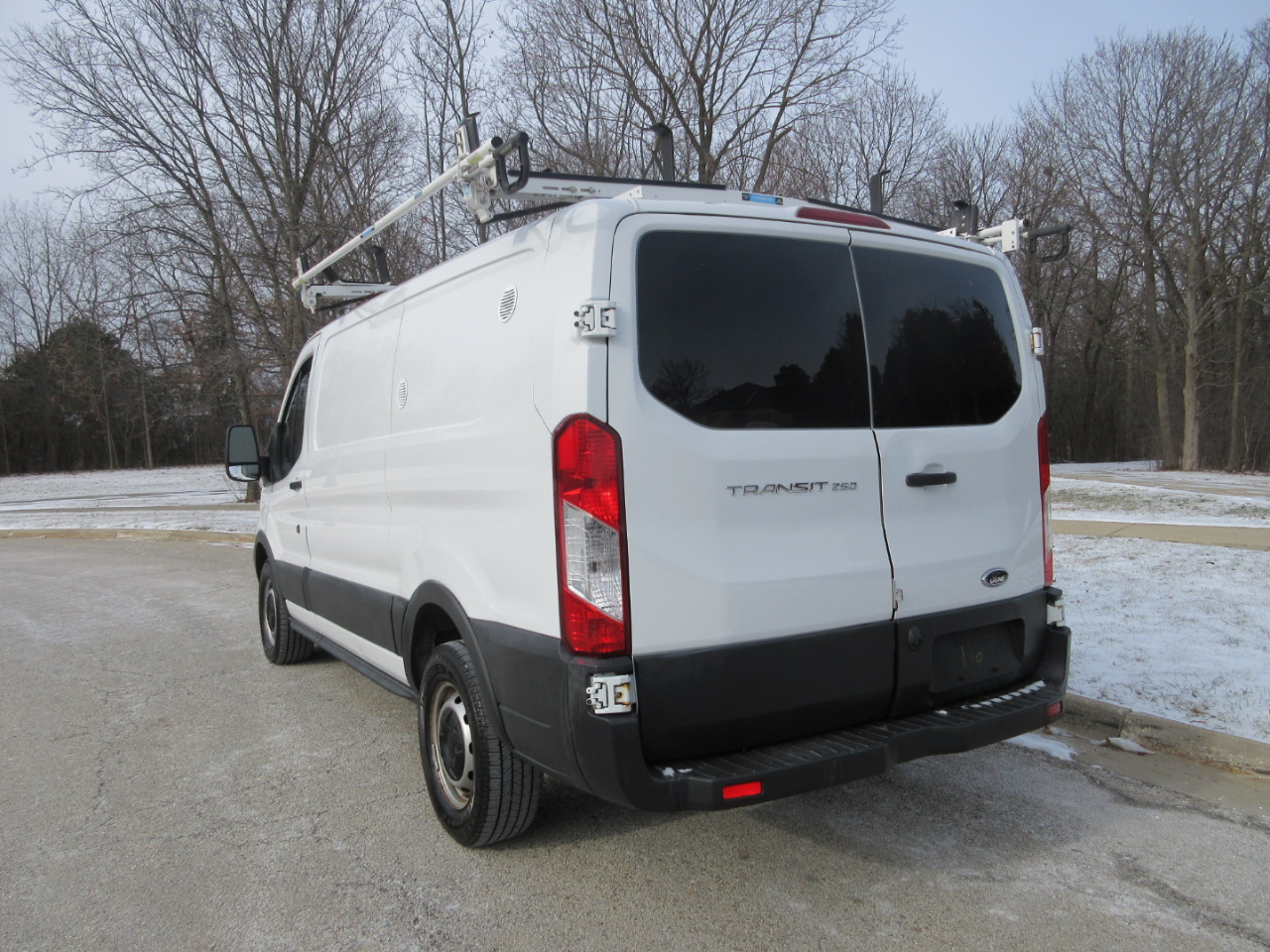 Ford Transit 250 Van Low Roof w/Sliding Pass. 130-in. WB 2016