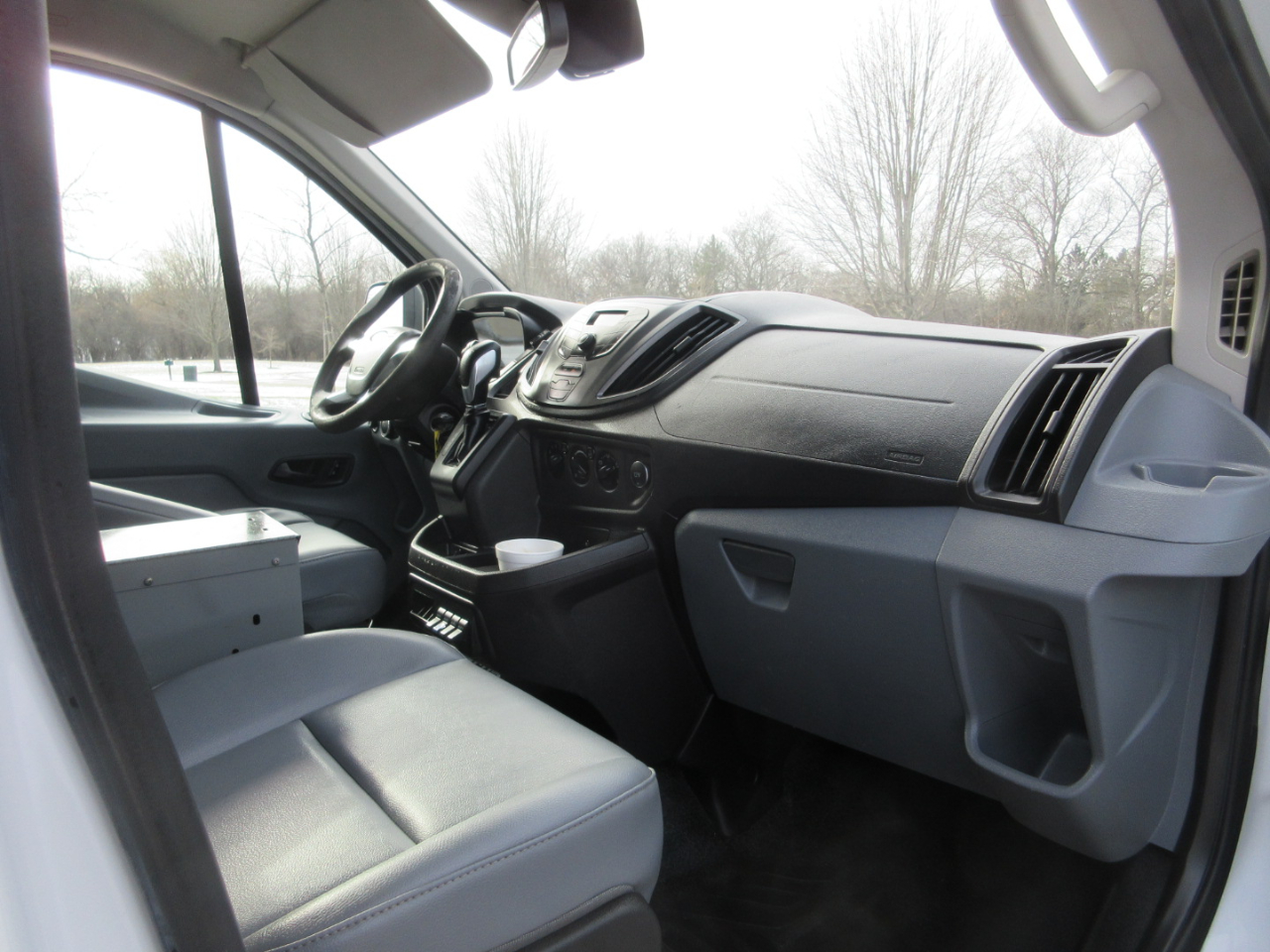 Ford Transit 250 Van Low Roof w/Sliding Pass. 130-in. WB 2016