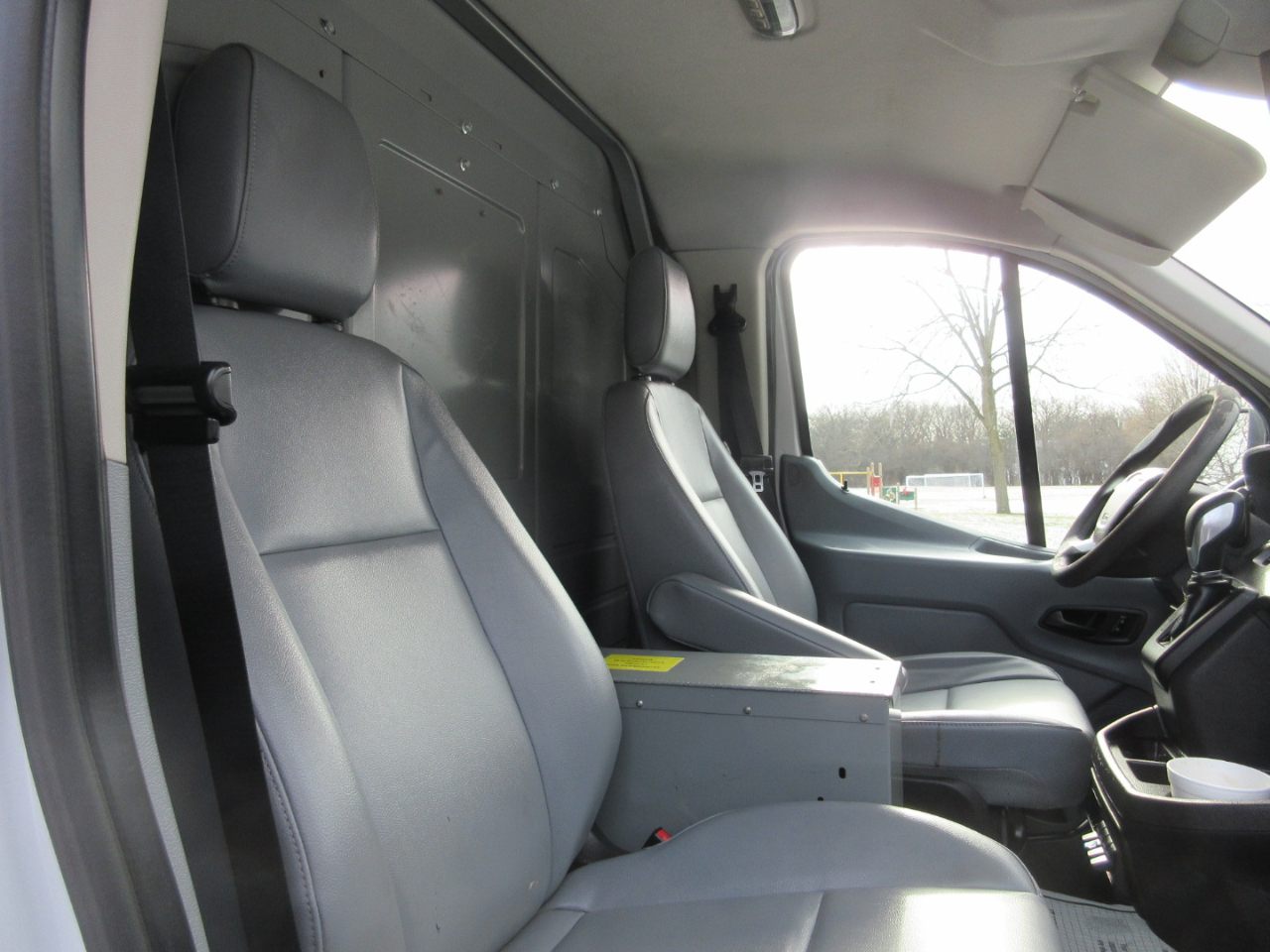 Ford Transit 250 Van Low Roof w/Sliding Pass. 130-in. WB 2016