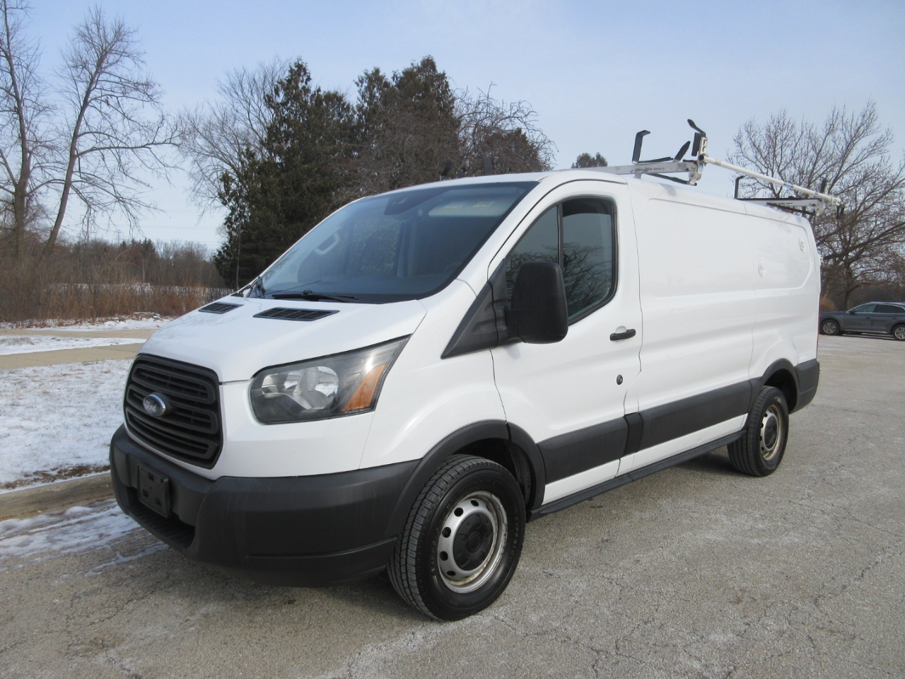 Ford Transit 250 Van Low Roof w/Sliding Pass. 130-in. WB 2016