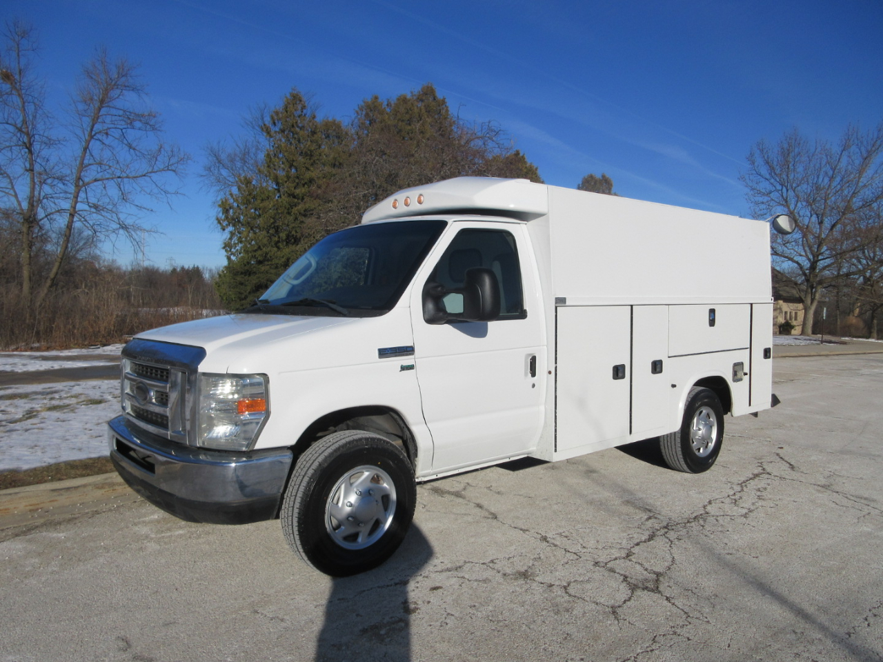Ford Econoline E-350 Super Duty 2015