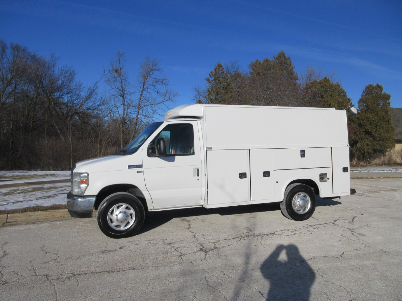 Ford Econoline E-350 Super Duty 2015