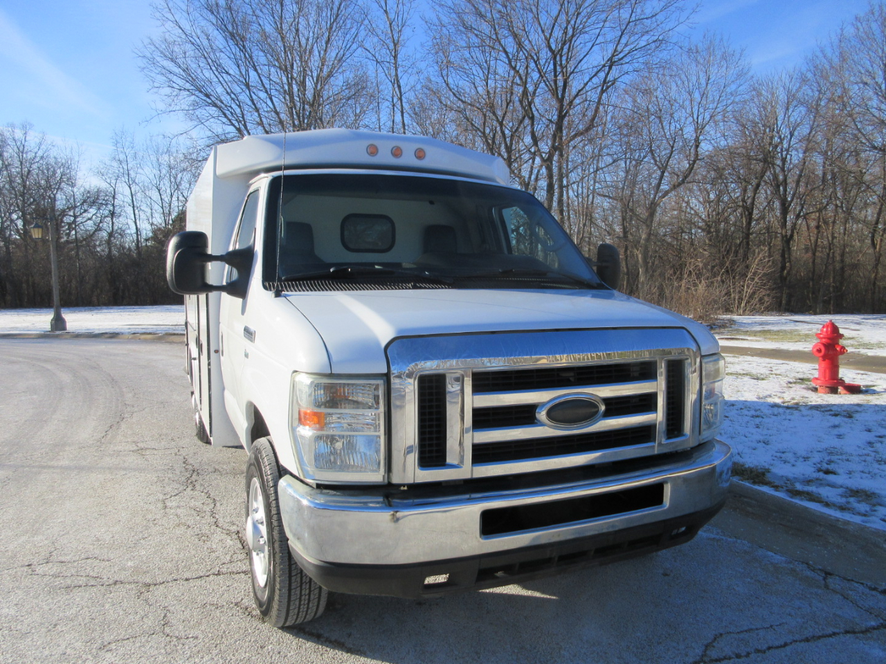Ford Econoline E-350 Super Duty 2015