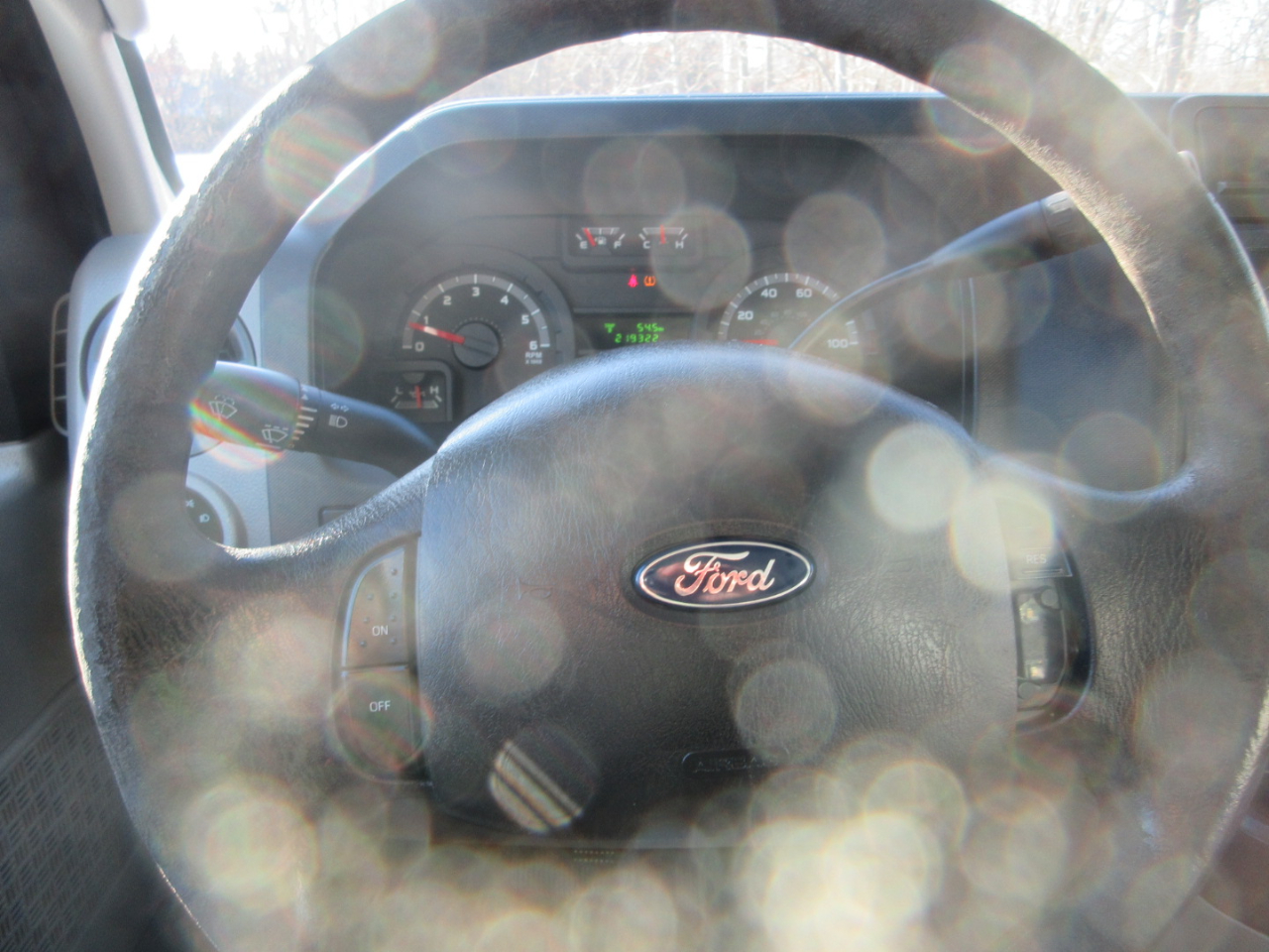 Ford Econoline E-350 Super Duty 2015