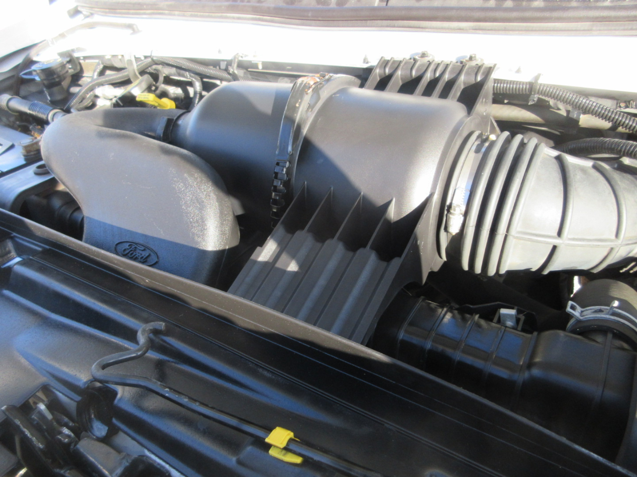 Ford Econoline E-350 Super Duty 2015