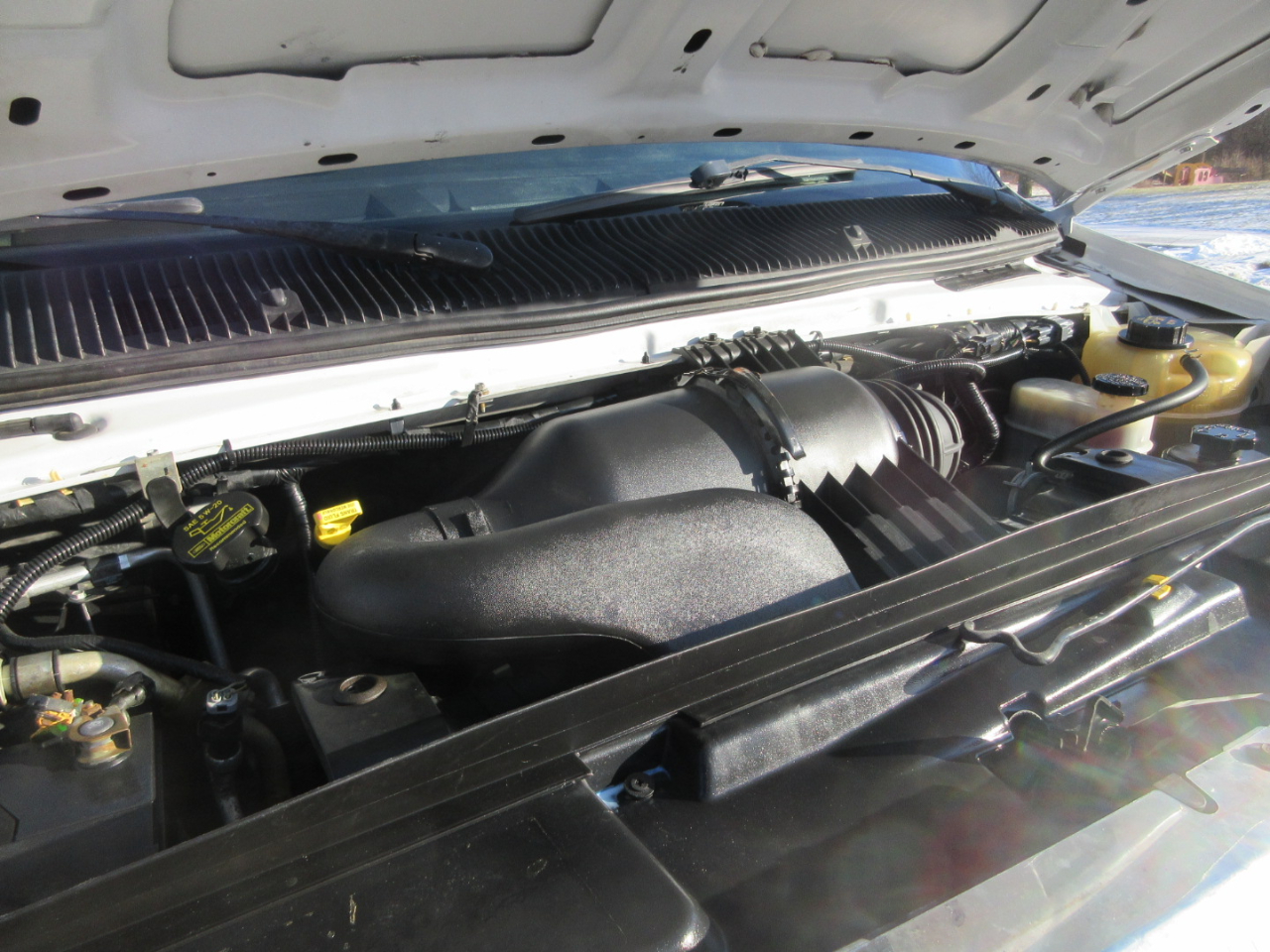 Ford Econoline E-350 Super Duty 2015