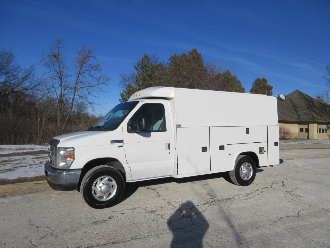 Ford Econoline E-350 Super Duty 2015