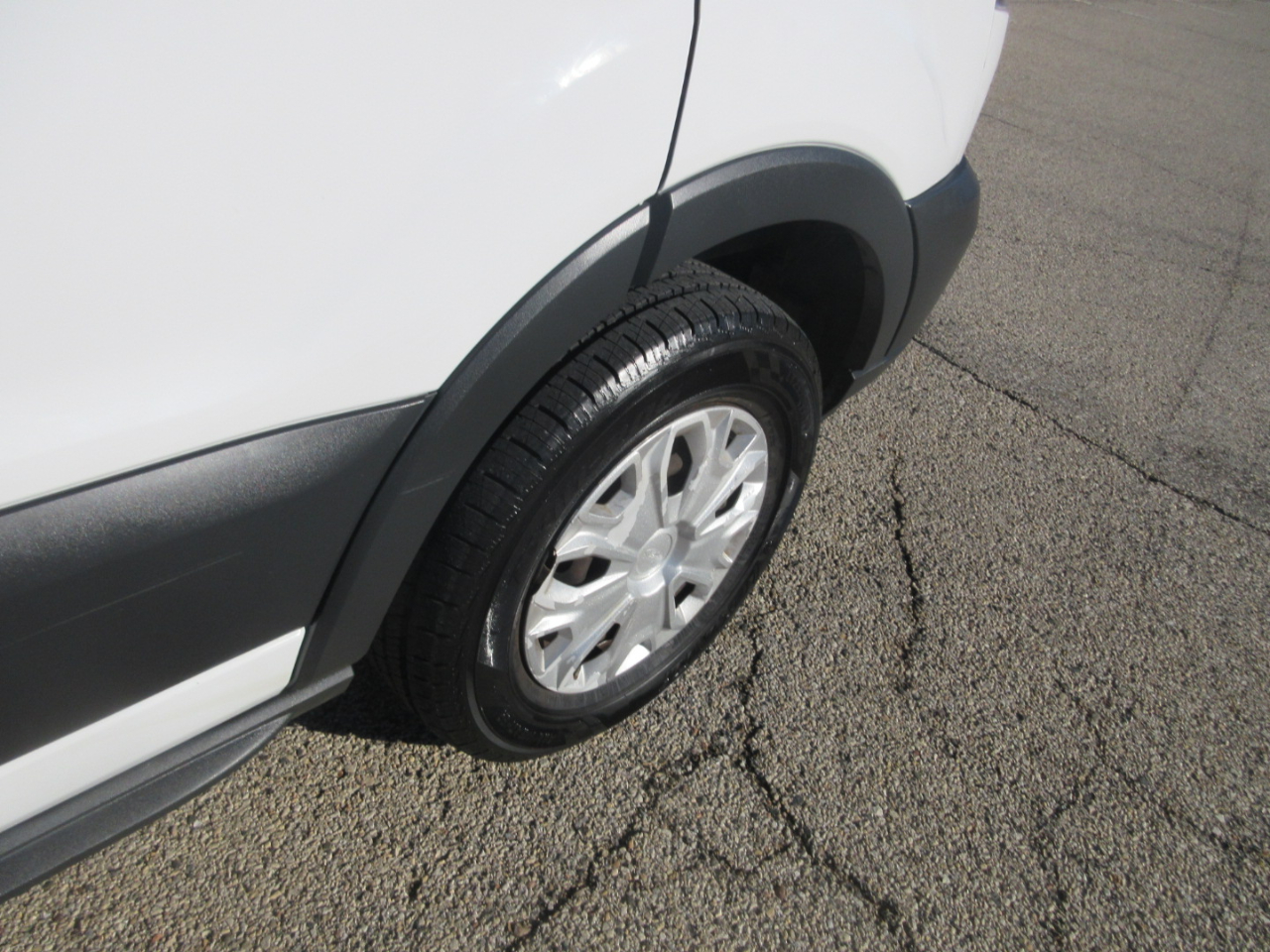 Ford Transit 250 Van Low Roof w/Sliding Pass. 130-in. WB 2017