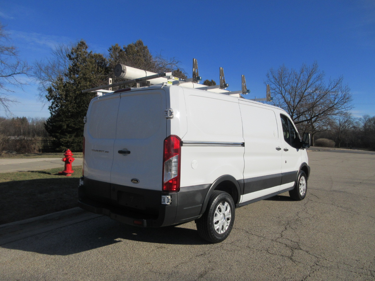 Ford Transit 250 Van Low Roof w/Sliding Pass. 130-in. WB 2017