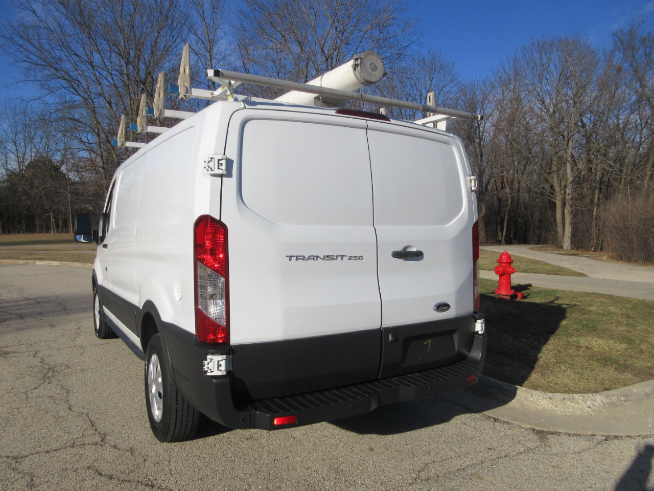 Ford Transit 250 Van Low Roof w/Sliding Pass. 130-in. WB 2017