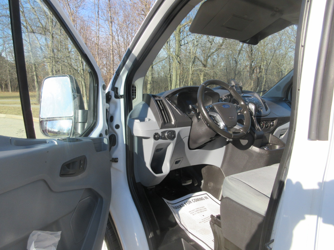 Ford Transit 250 Van Low Roof w/Sliding Pass. 130-in. WB 2017