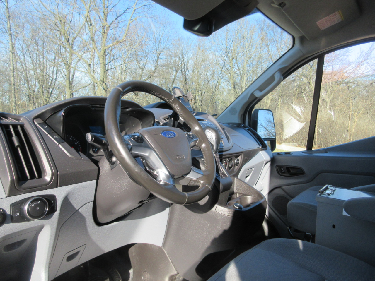 Ford Transit 250 Van Low Roof w/Sliding Pass. 130-in. WB 2017