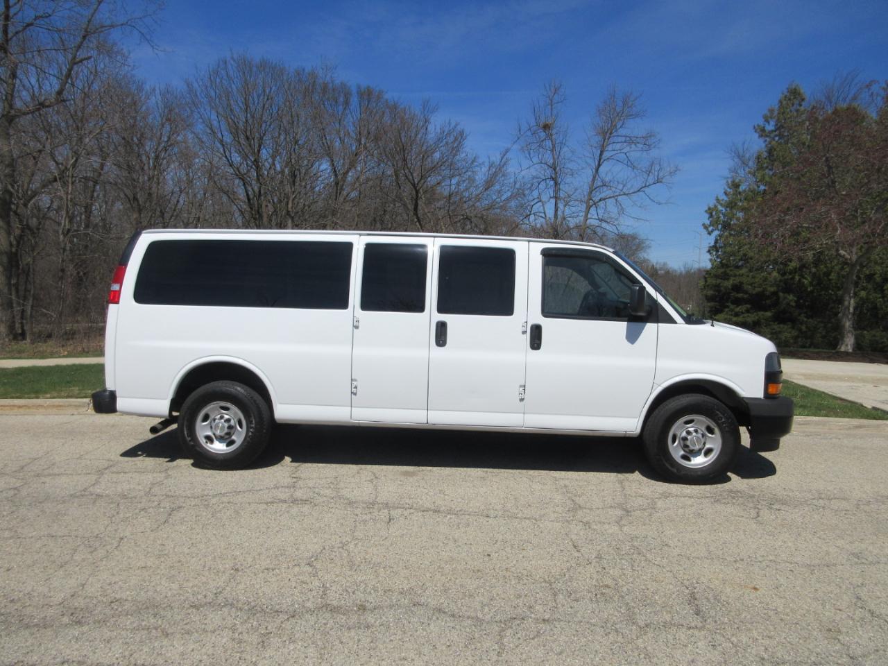 Chevrolet Express RWD 2500 155" 2020