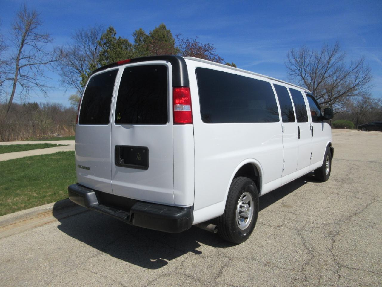 Chevrolet Express RWD 2500 155" 2020