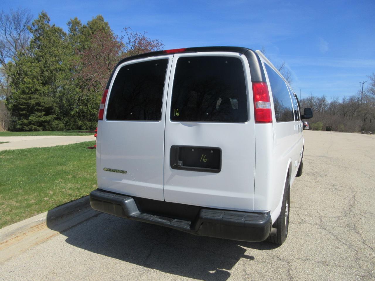 Chevrolet Express RWD 2500 155" 2020