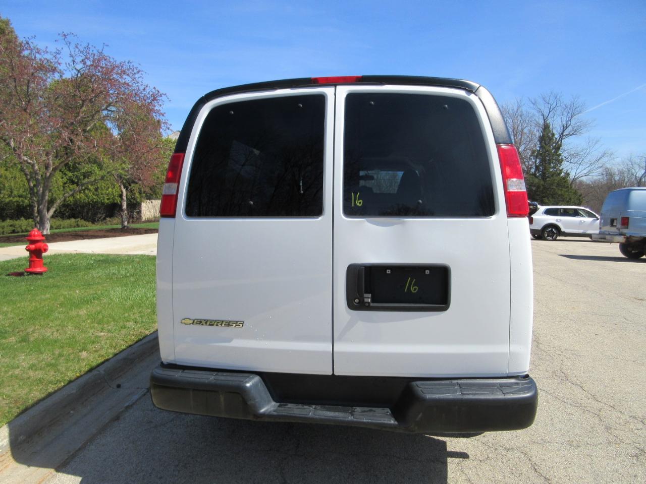 Chevrolet Express RWD 2500 155" 2020