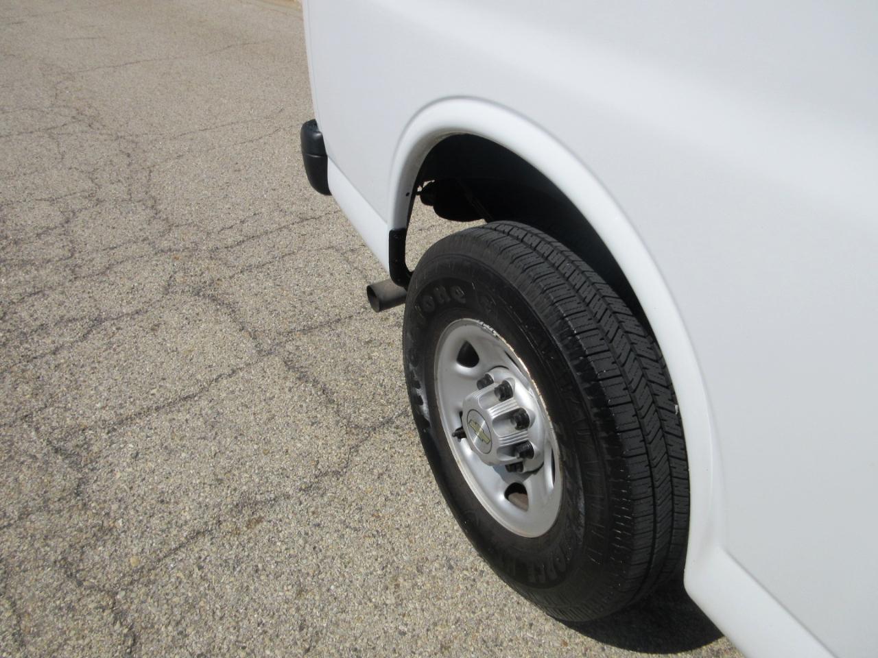 Chevrolet Express RWD 2500 155" 2020