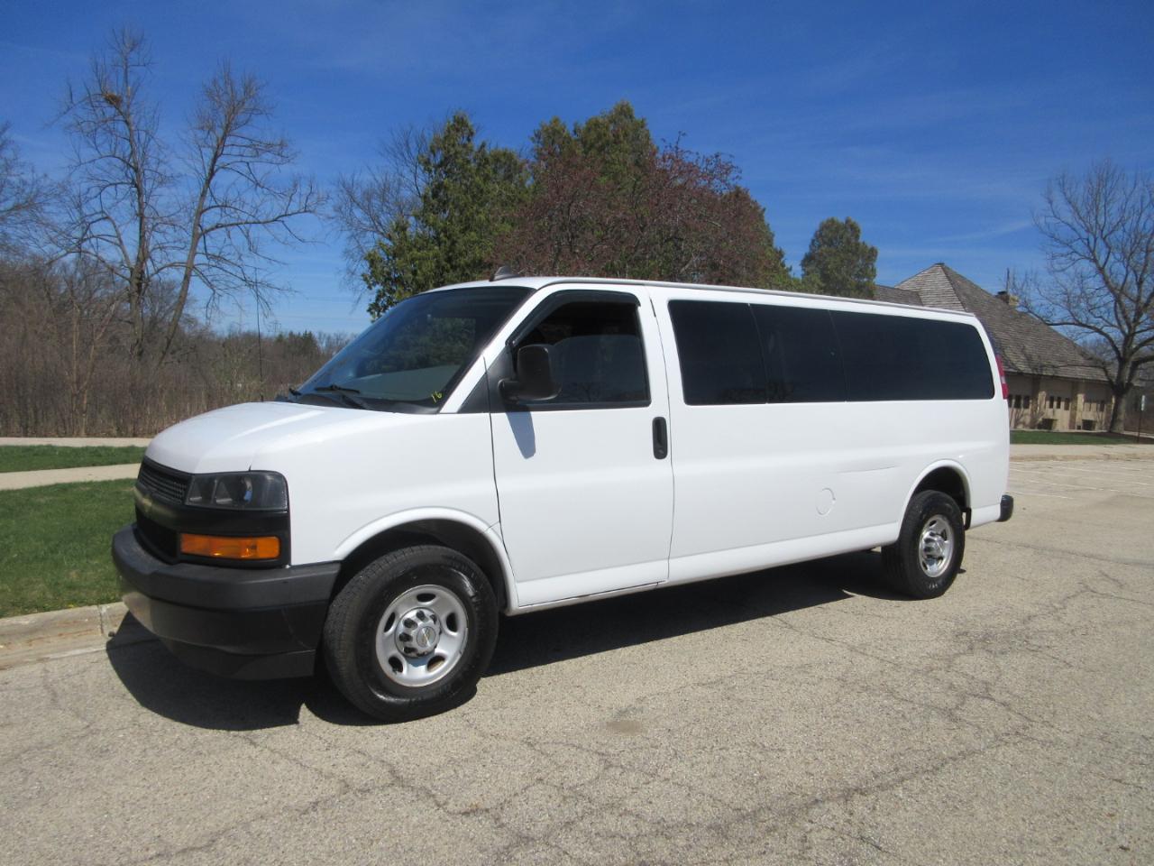 Chevrolet Express RWD 2500 155" 2020
