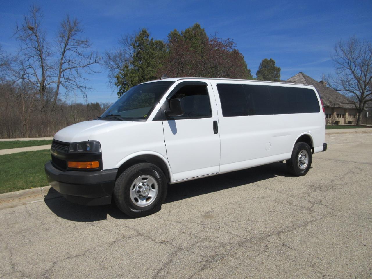 Chevrolet Express RWD 2500 155" 2020