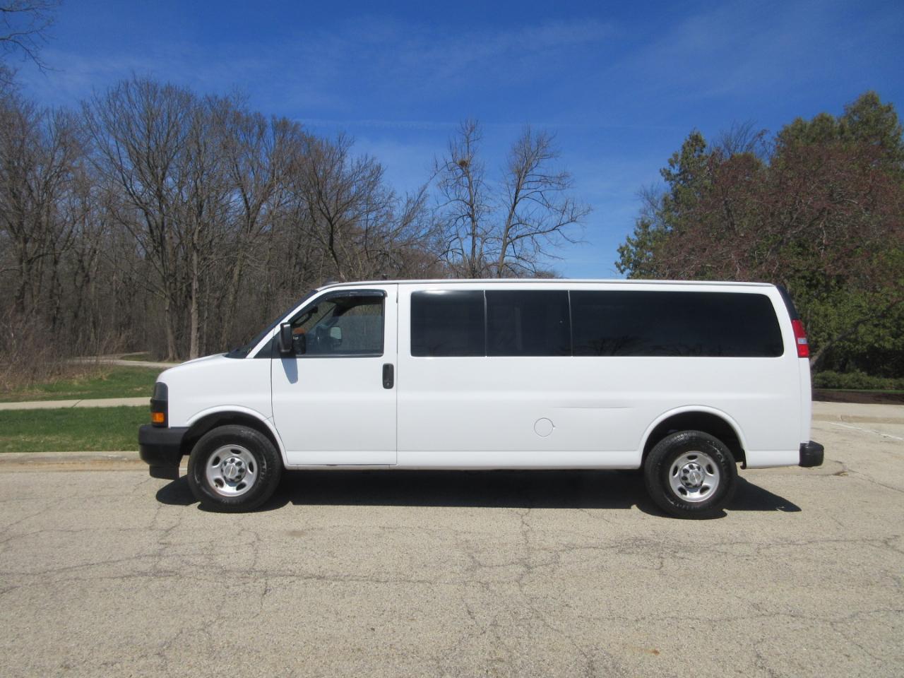Chevrolet Express RWD 2500 155" 2020