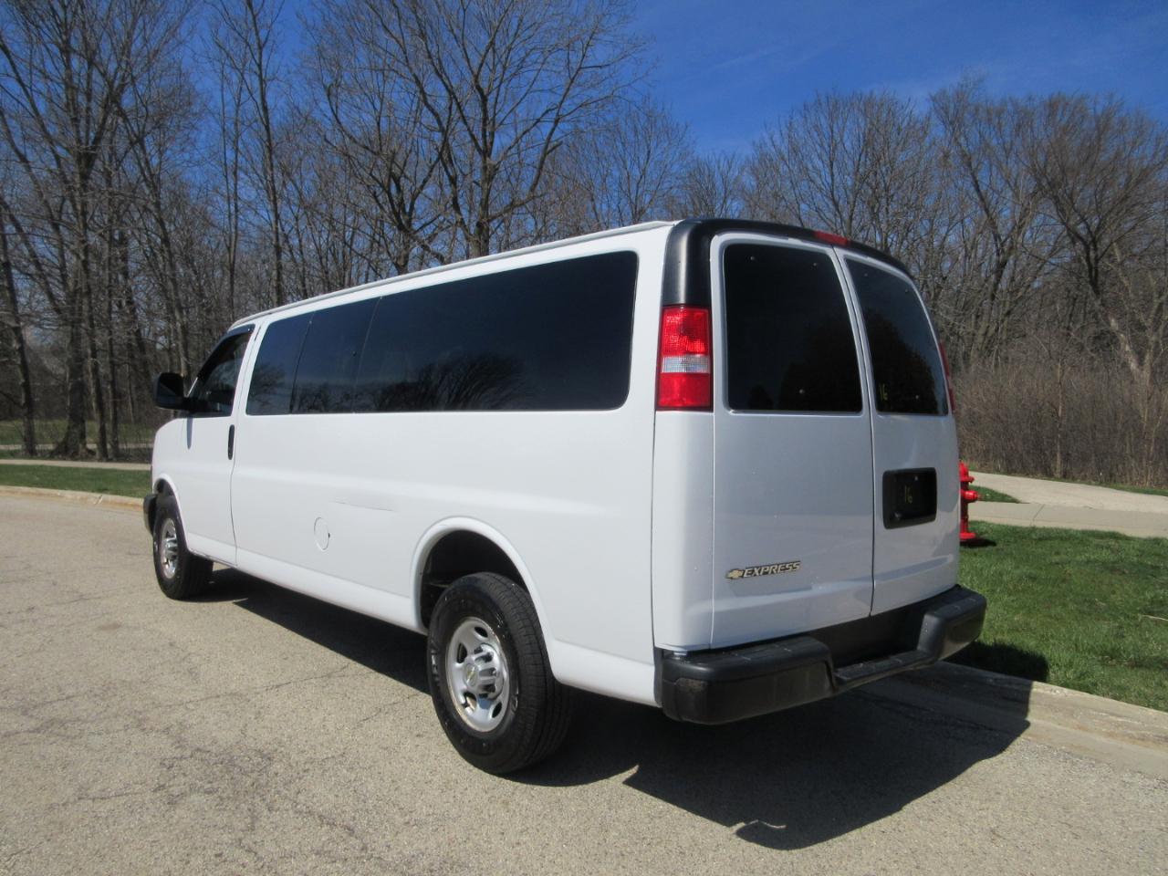 Chevrolet Express RWD 2500 155" 2020