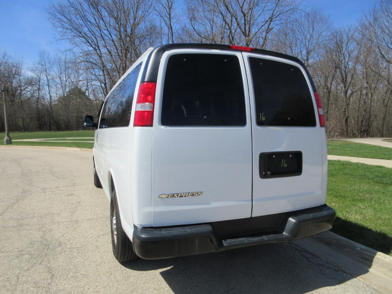 Chevrolet Express RWD 2500 155" 2020