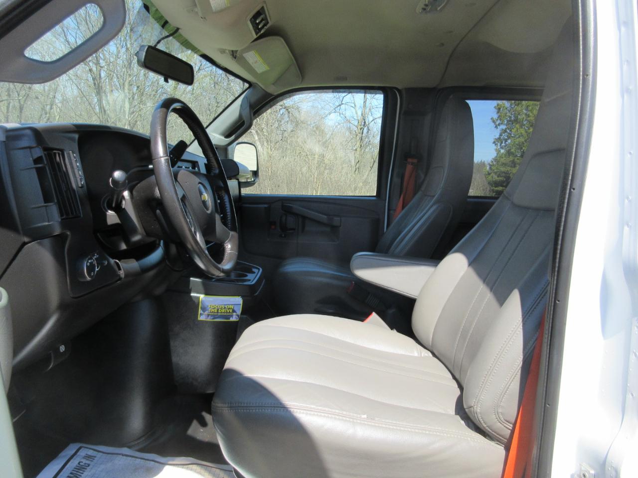 Chevrolet Express RWD 2500 155" 2020