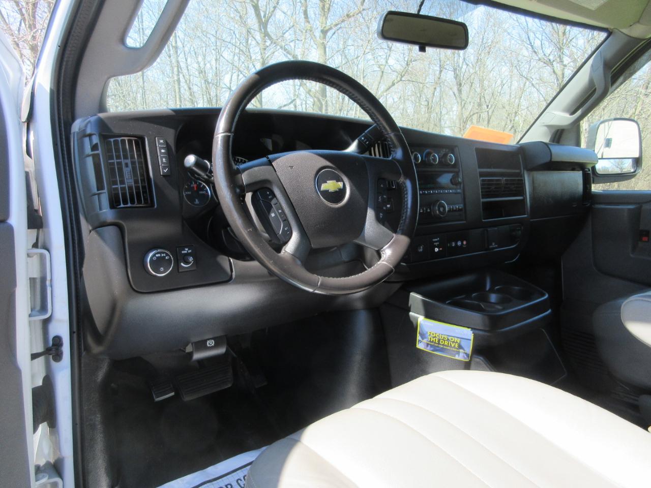 Chevrolet Express RWD 2500 155" 2020