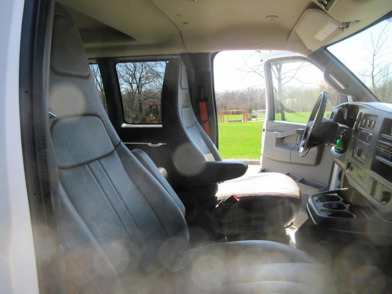 Chevrolet Express RWD 2500 155" 2020