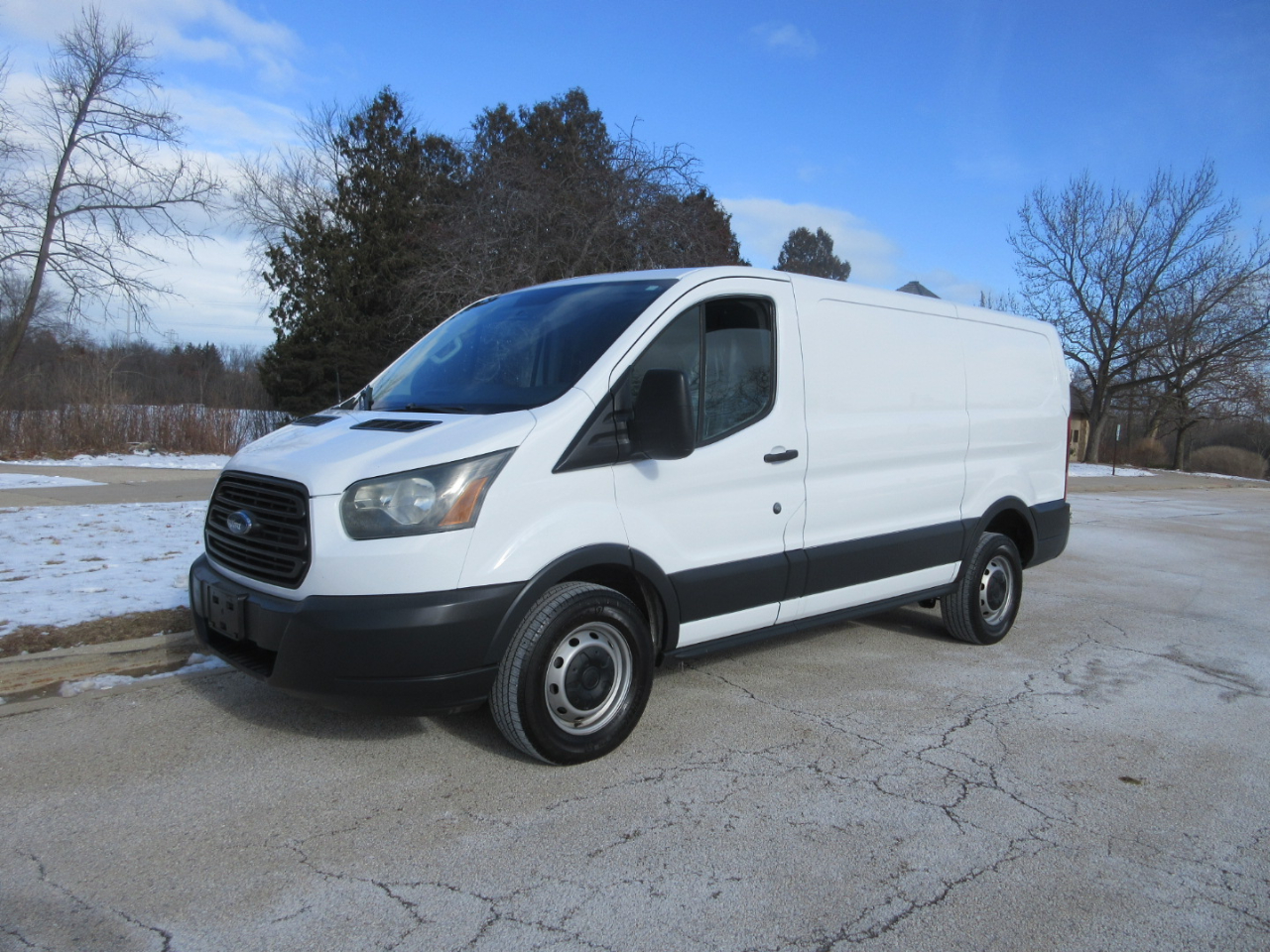 Ford Transit 250 Van Low Roof w/Sliding Pass. 130-in. WB 2015