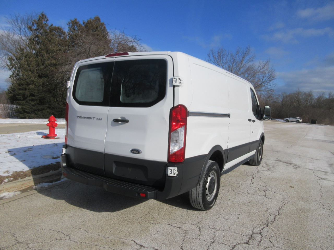 Ford Transit 250 Van Low Roof w/Sliding Pass. 130-in. WB 2015