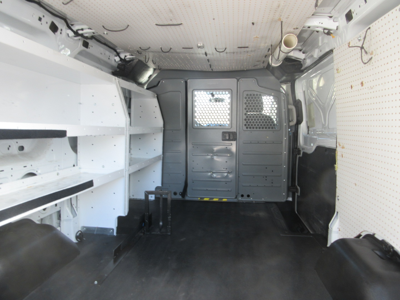 Ford Transit 250 Van Low Roof w/Sliding Pass. 130-in. WB 2015