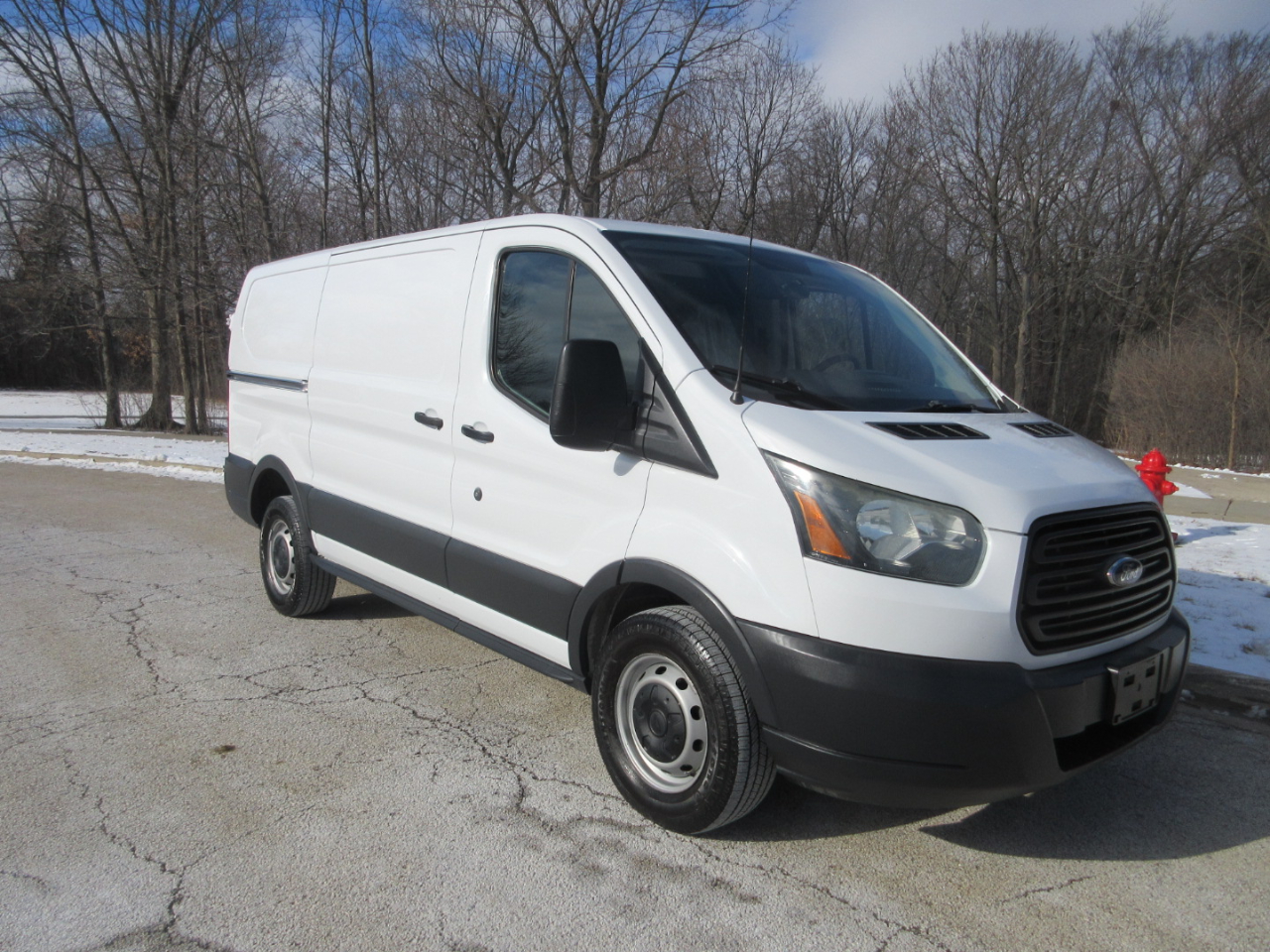 Ford Transit 250 Van Low Roof w/Sliding Pass. 130-in. WB 2015