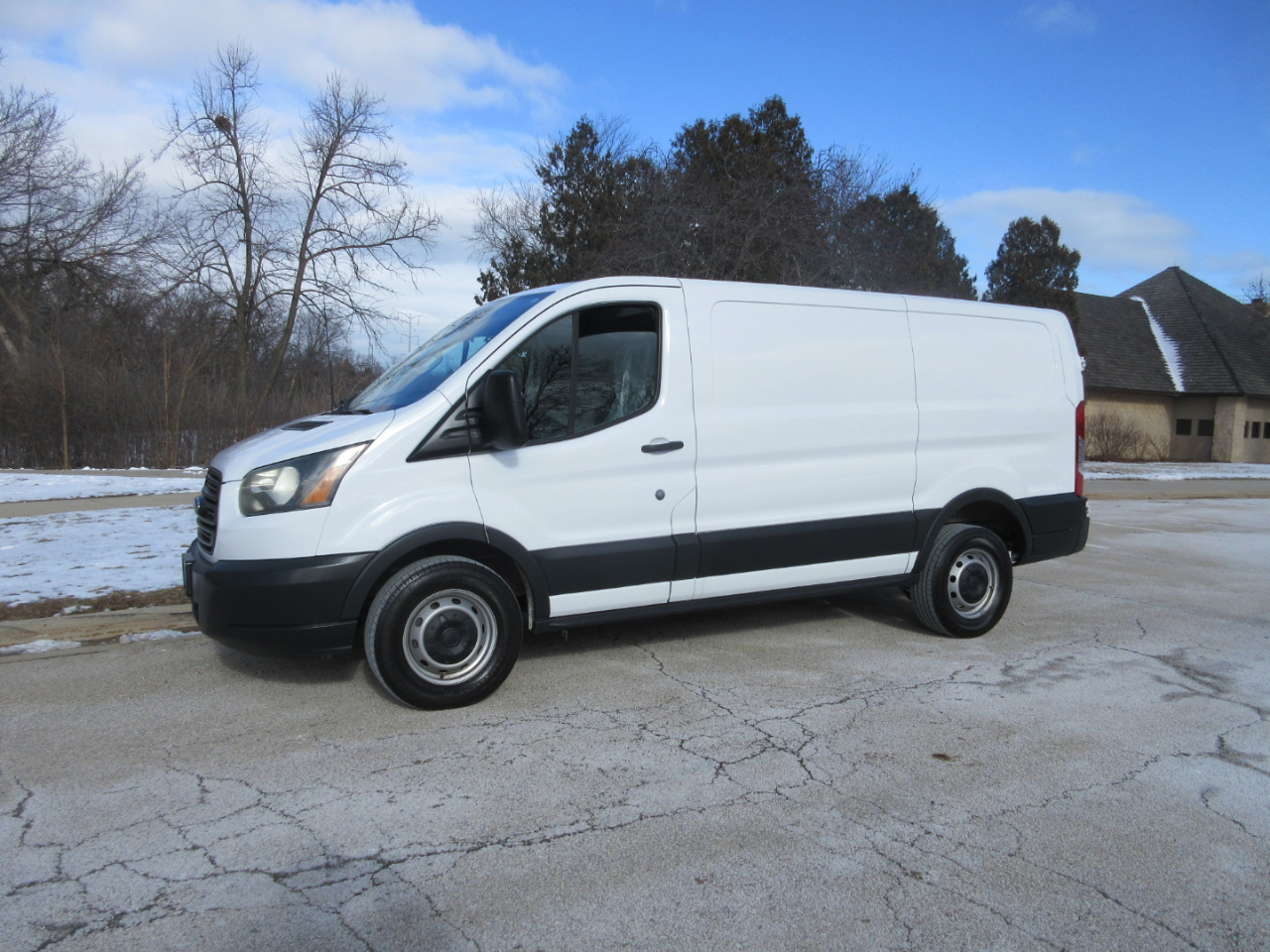 Ford Transit 250 Van Low Roof w/Sliding Pass. 130-in. WB 2015