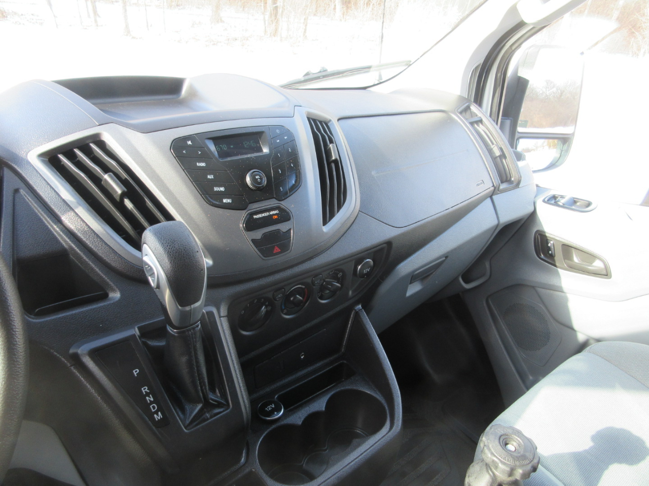 Ford Transit 250 Van Low Roof w/Sliding Pass. 130-in. WB 2015