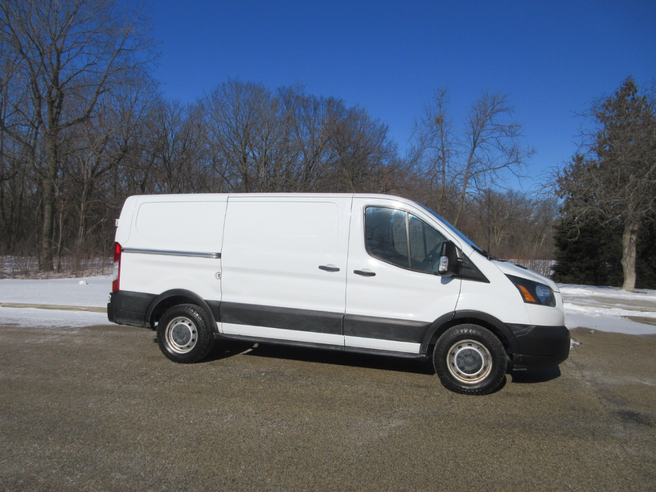 Ford Transit 150 Van Low Roof w/Sliding Pass. 130-in. WB 2019