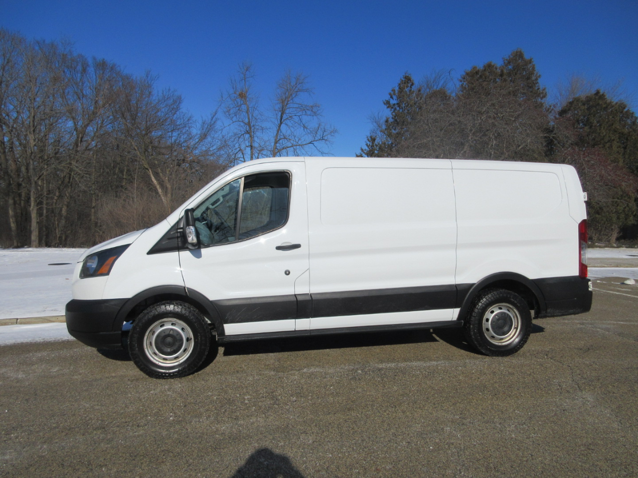 Ford Transit 150 Van Low Roof w/Sliding Pass. 130-in. WB 2019