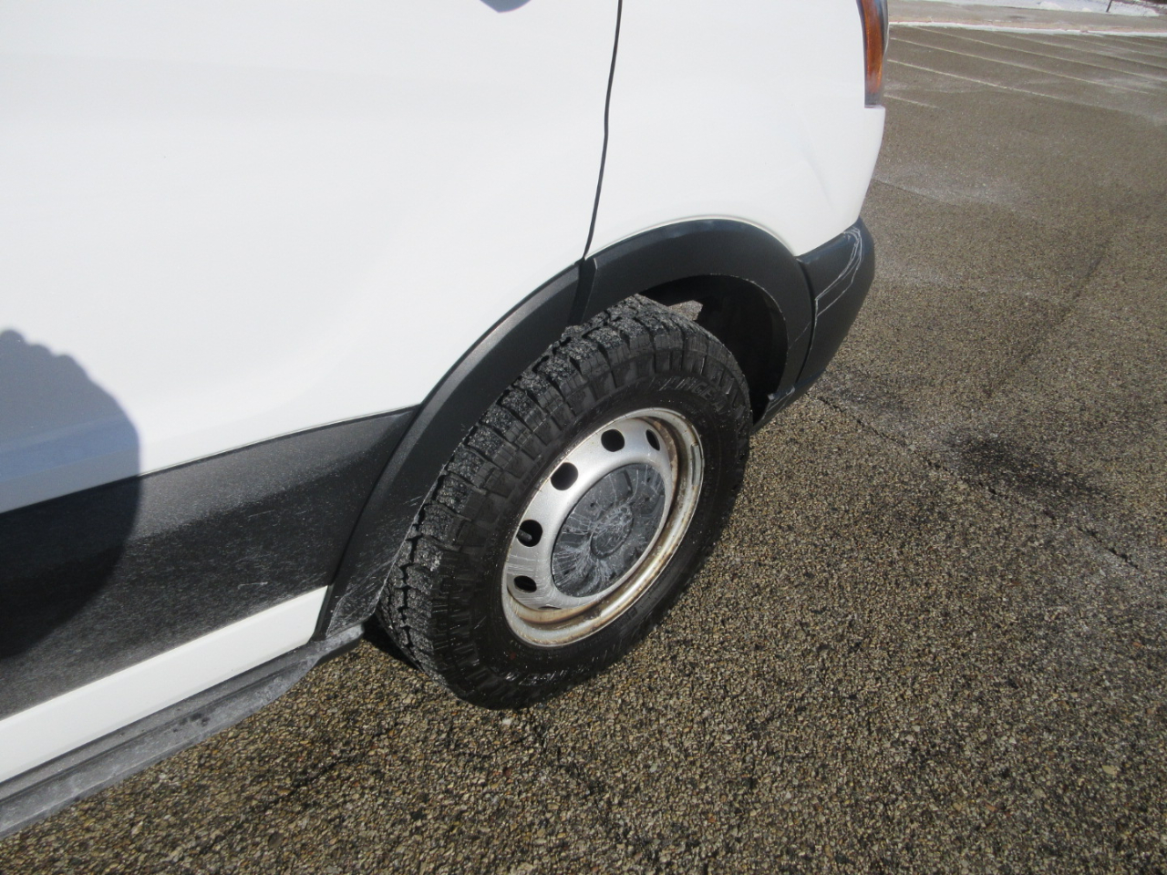 Ford Transit 150 Van Low Roof w/Sliding Pass. 130-in. WB 2019