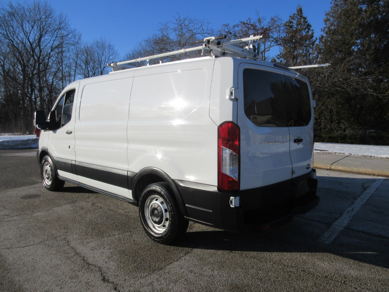 Ford Transit 150 Van Low Roof 60/40 Pass. 130-in. WB 2019